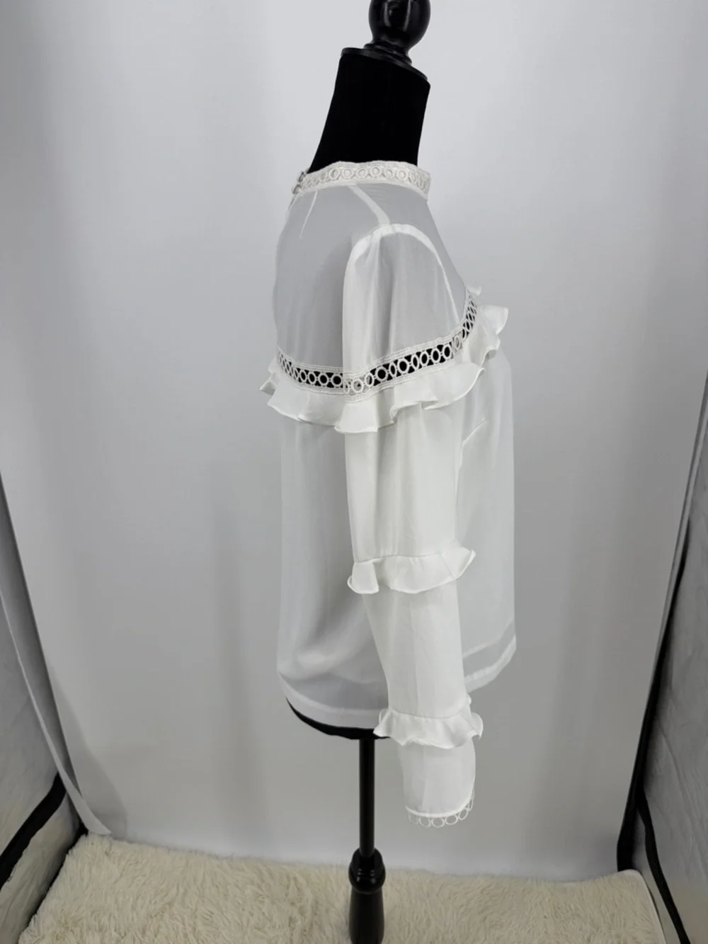J. Crew Cream Ruffle Lace-Trim Long-Sleeve Blouse size 4